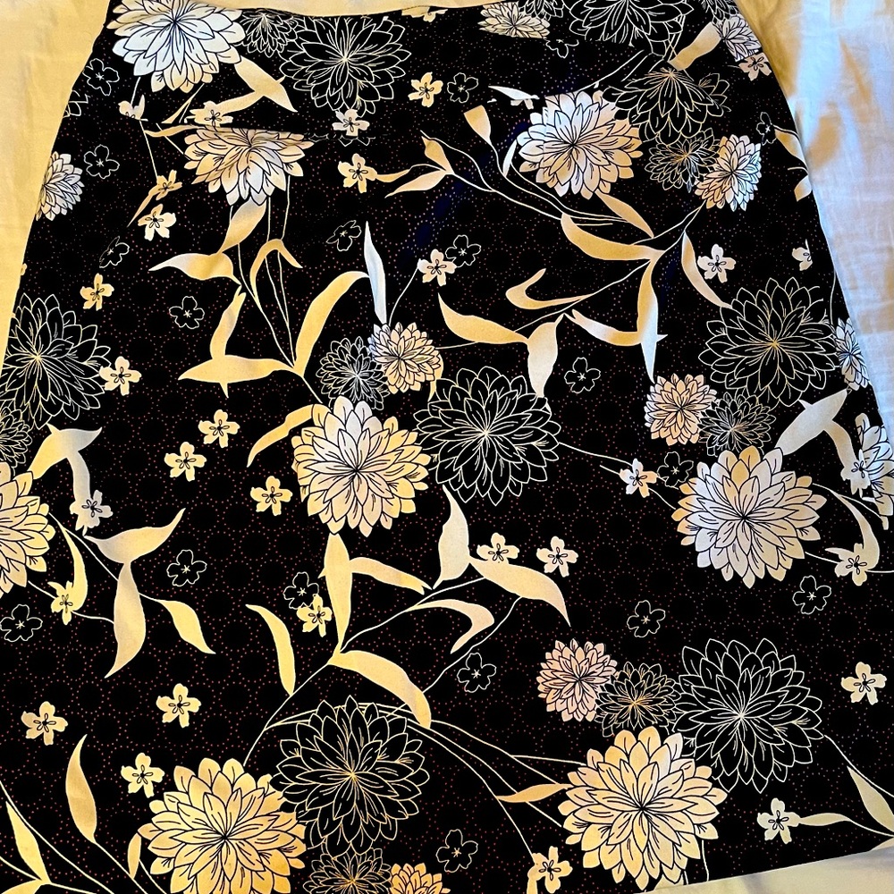 Ann Taylor Loft floral skirt